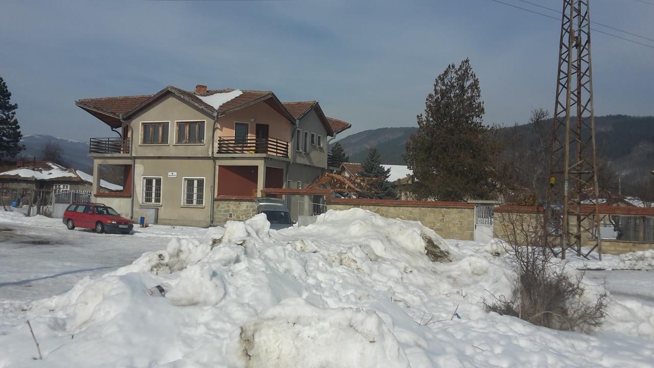 Къща За Гости Садово Guest House Sadovo Exterior foto